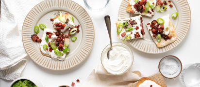 Flammkuchen mit Speck und Frühlingszwiebeln Header