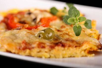 Gemüse-Polenta-Pizzaschnitten