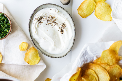 Kartoffelchips mit Sour Cream Header