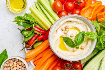 srd_gemuseplatte-mit-hummus_header
