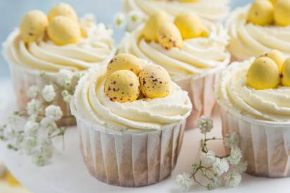 srd_header_eastercupcakes.jpg