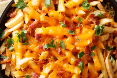 srd_cheese-fries-mit-cheddar-speck_header.jpg