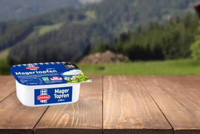Das Bild zeit die Schärdinger Magertopfen 250 g
