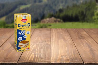 Das Bild zeigt das Schärdinger CremiG Vanille in der ein Kilogramm Verpackung