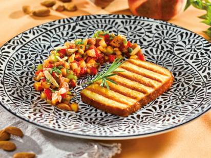 Grillkäse mit Pfirsich