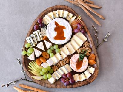 Oster-Weichkäse-Platte